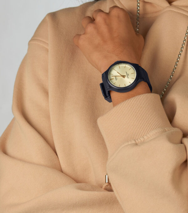 Годинник Casio TIMELESS COLLECTION MW-240-9E3VEF - Зображення 2