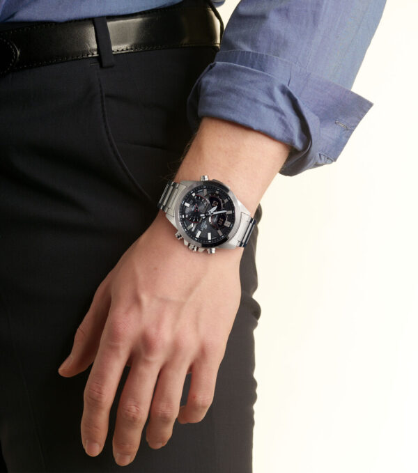 Годинник Casio EDIFICE Bluetooth ECB-30D-1AEF - Зображення 4