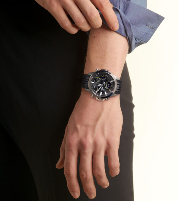 Годинник Casio EDIFICE Bluetooth ECB-30P-1AEF - Зображення 4