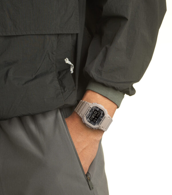 Годинник Casio G-SHOCK The Origin DW-5600CA-8 - Зображення 4