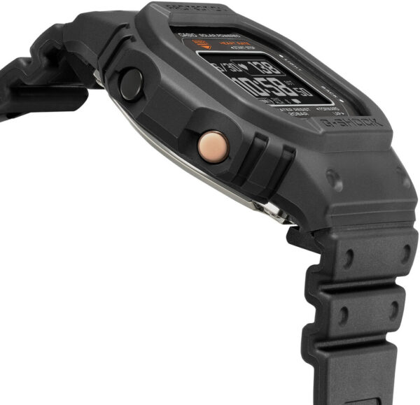 Годинник Casio G-SHOCK G-SQUAD DW-H5600-1ER - Зображення 3